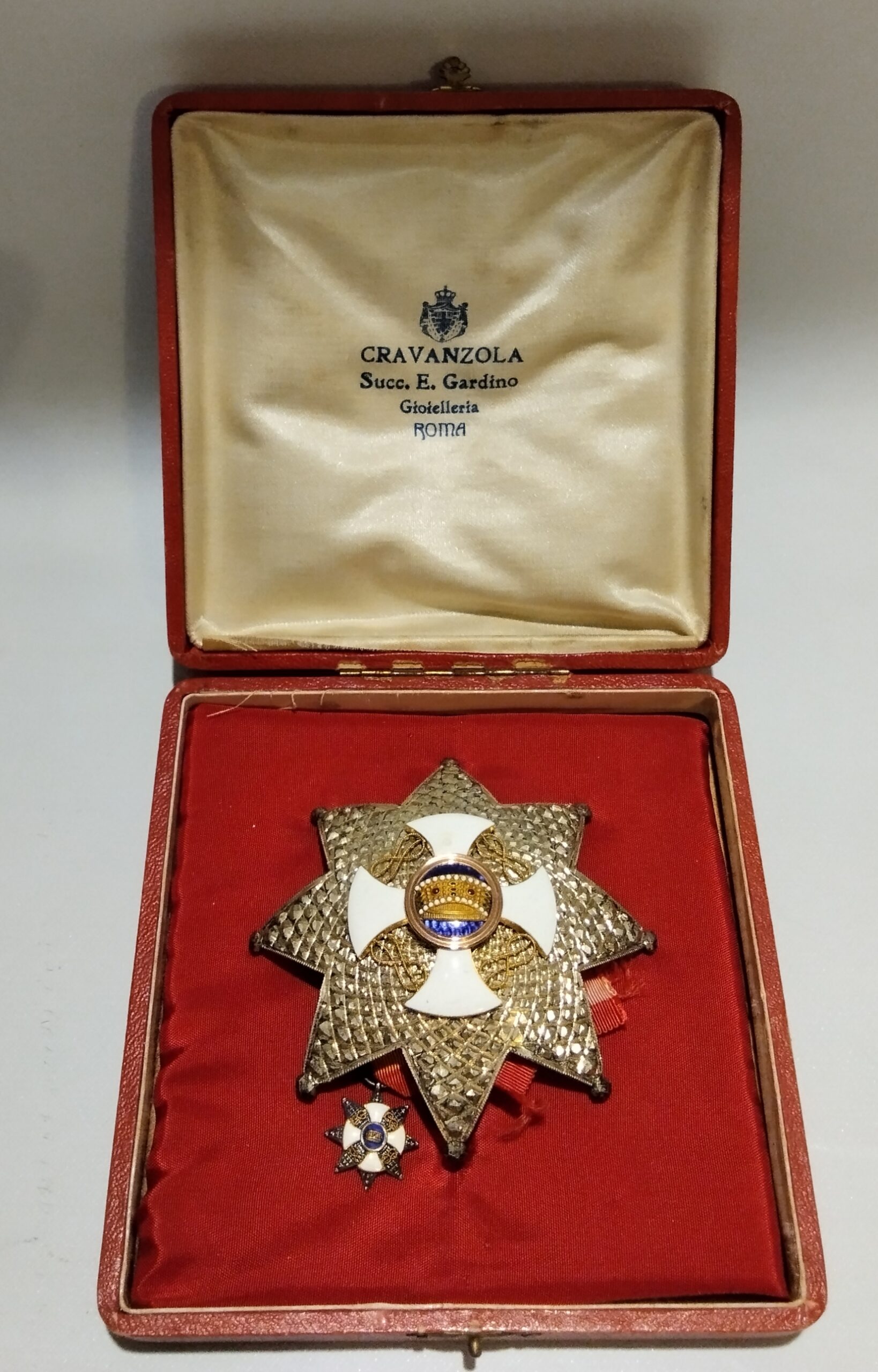 ordine della Corona d'Italia, grandufficiale in astuccio-Corona d'Italia. grandufficiale